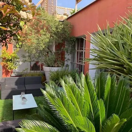 Le Patio Pere Pigne Guestroom Alojamento de Acomodação e Pequeno-almoço