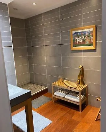 Alojamento de Acomodação e Pequeno-almoço Le Patio Pere Pigne Guestroom