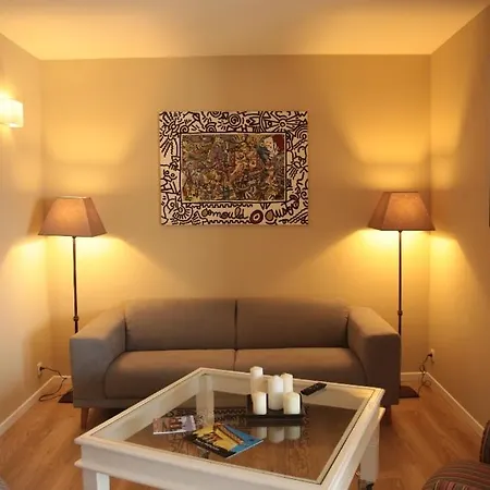 Le Patio Pere Pigne Guestroom Alojamento de Acomodação e Pequeno-almoço