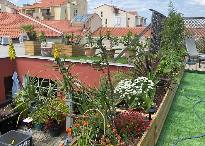 Le Patio Père Pigne Guestroom 4* Perpignano